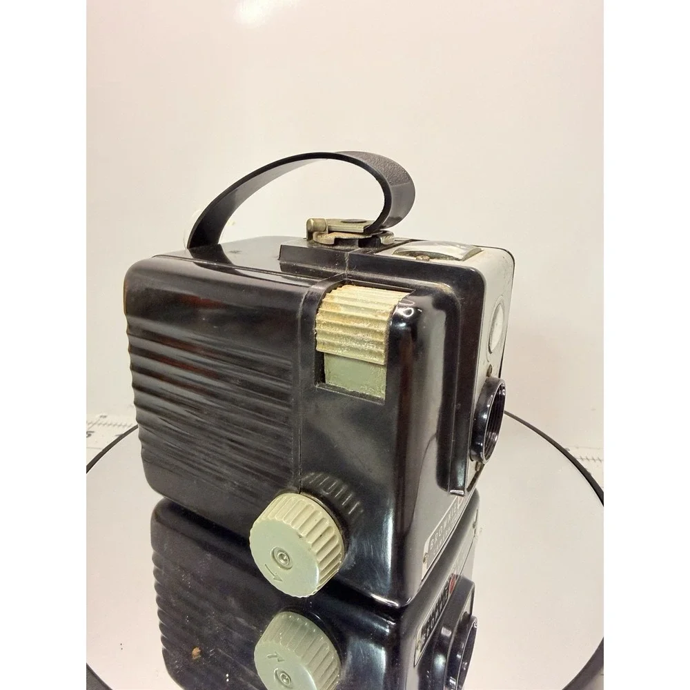 Vintage Kodak Brownie Hawkeye Flash Model Box Camera 1950s Film Camera